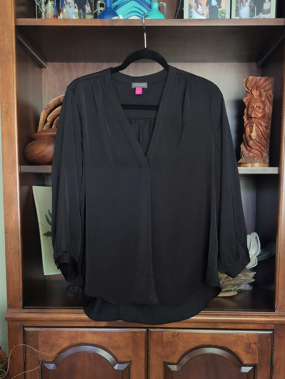 Vince Camuto Black V-Neck Blouse with 3/4 Sleeves